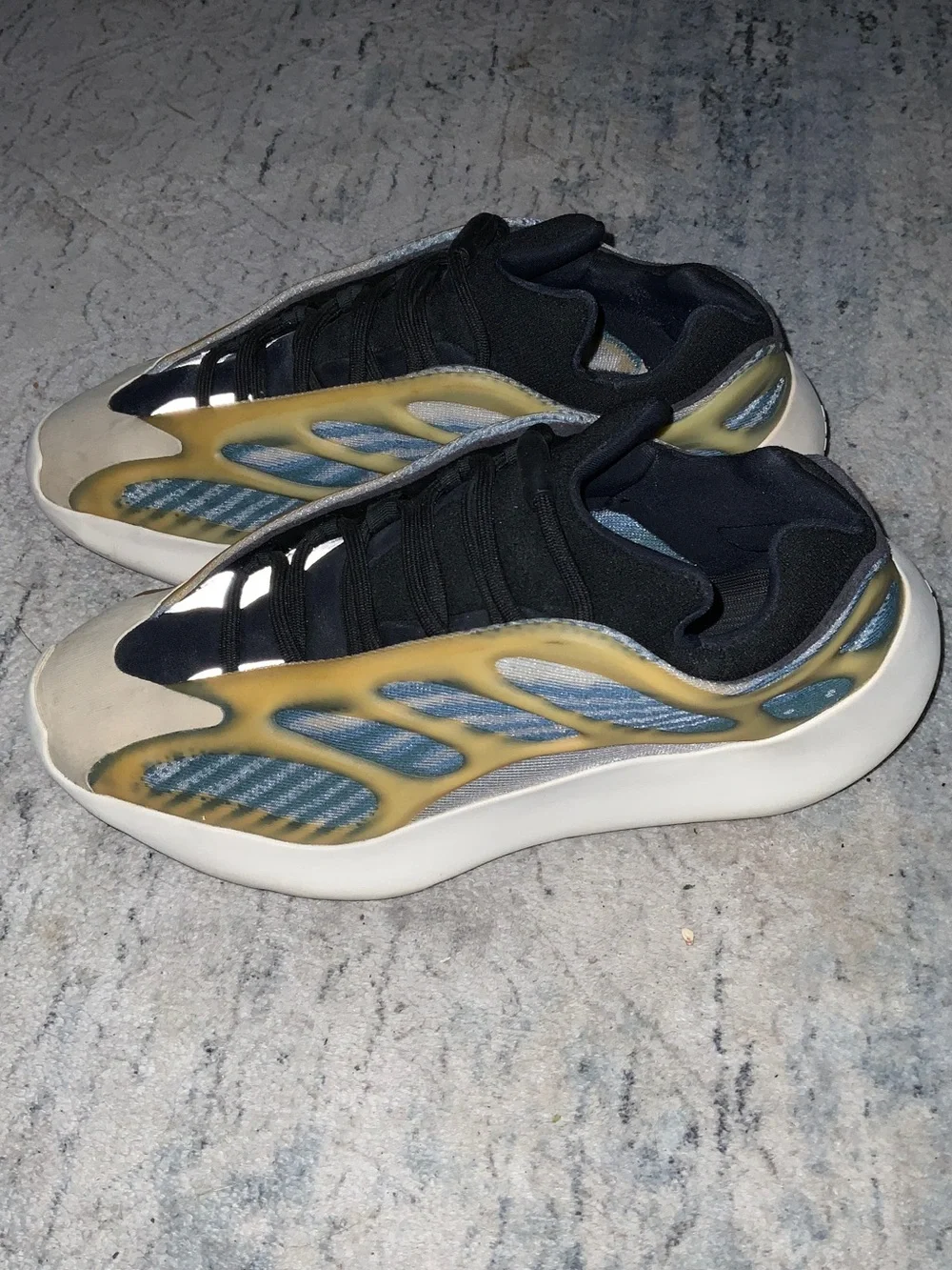 adidas stylish sneakers